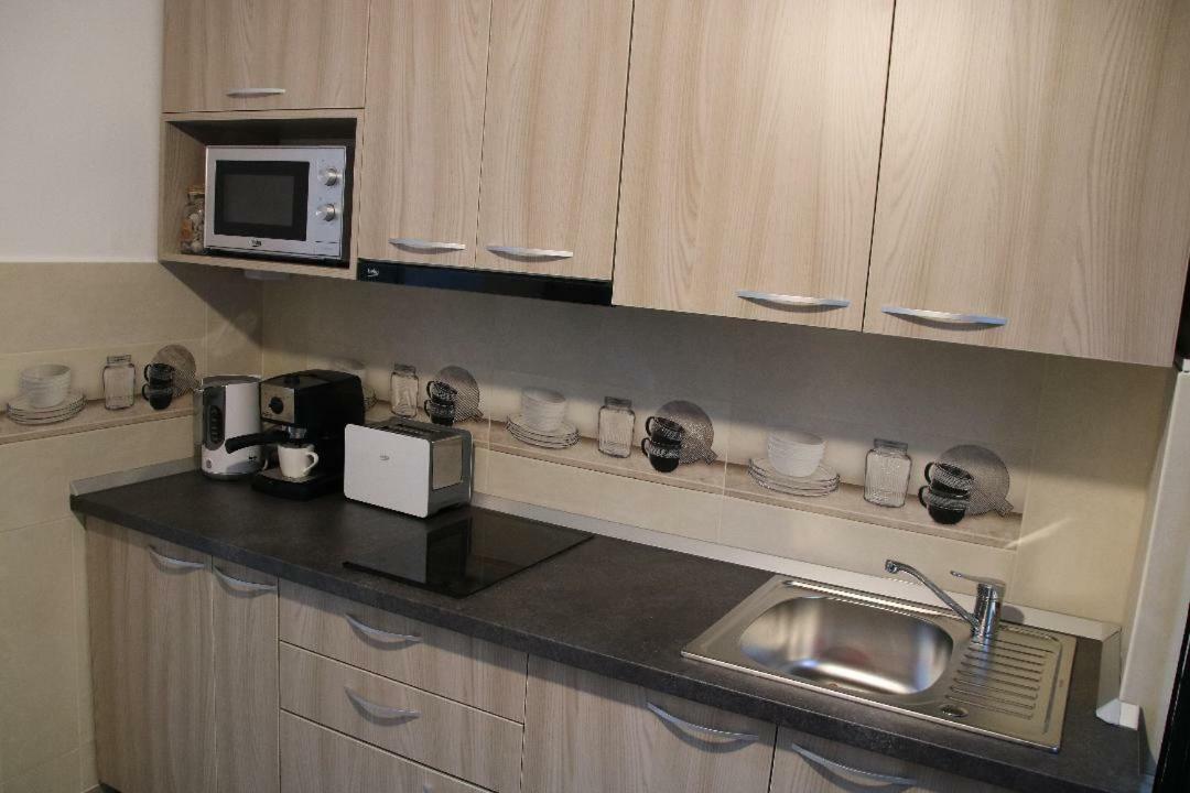 Tania Apartament Орадя Екстер'єр фото